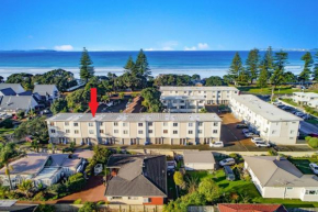 Riverside Oasis, Orewa